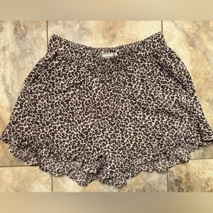 Abercrombie & Fitch Leopard Print Ruffled Shorts Women’s Small